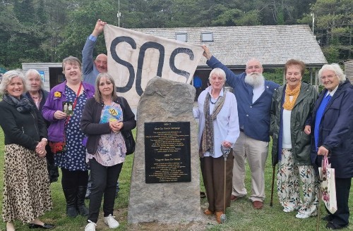 Save Our Sands memorial unveiled at Pembrey Country Park