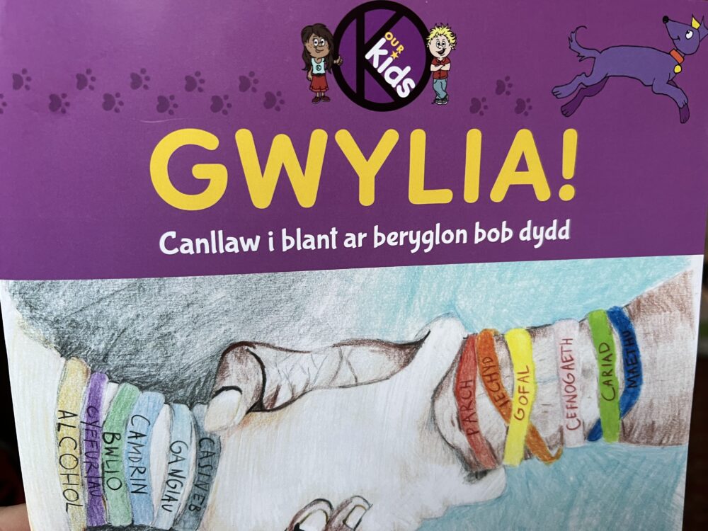 Welsh Language book on child safety,  ‘Gwylia’ launched at Parc y Scarlets