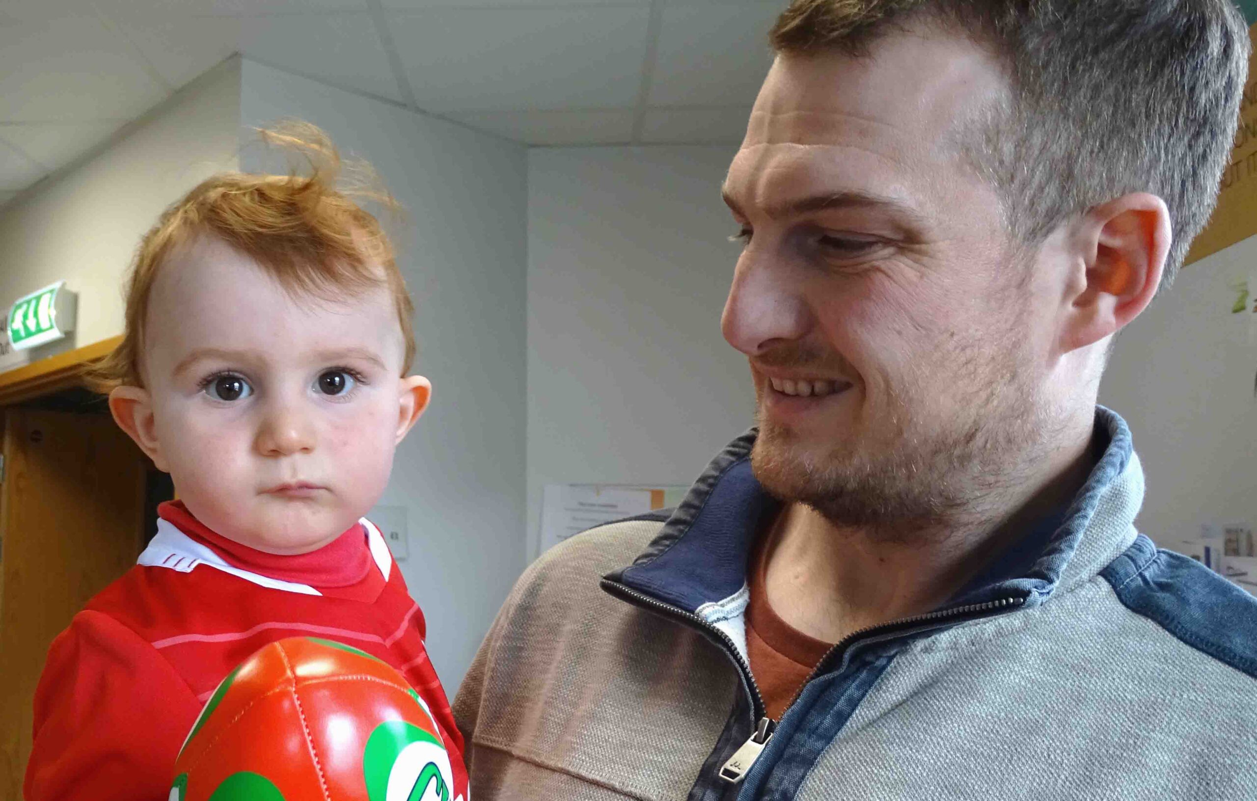 High-tech leg gives dad the confidence to carry his baby son without fear of falling