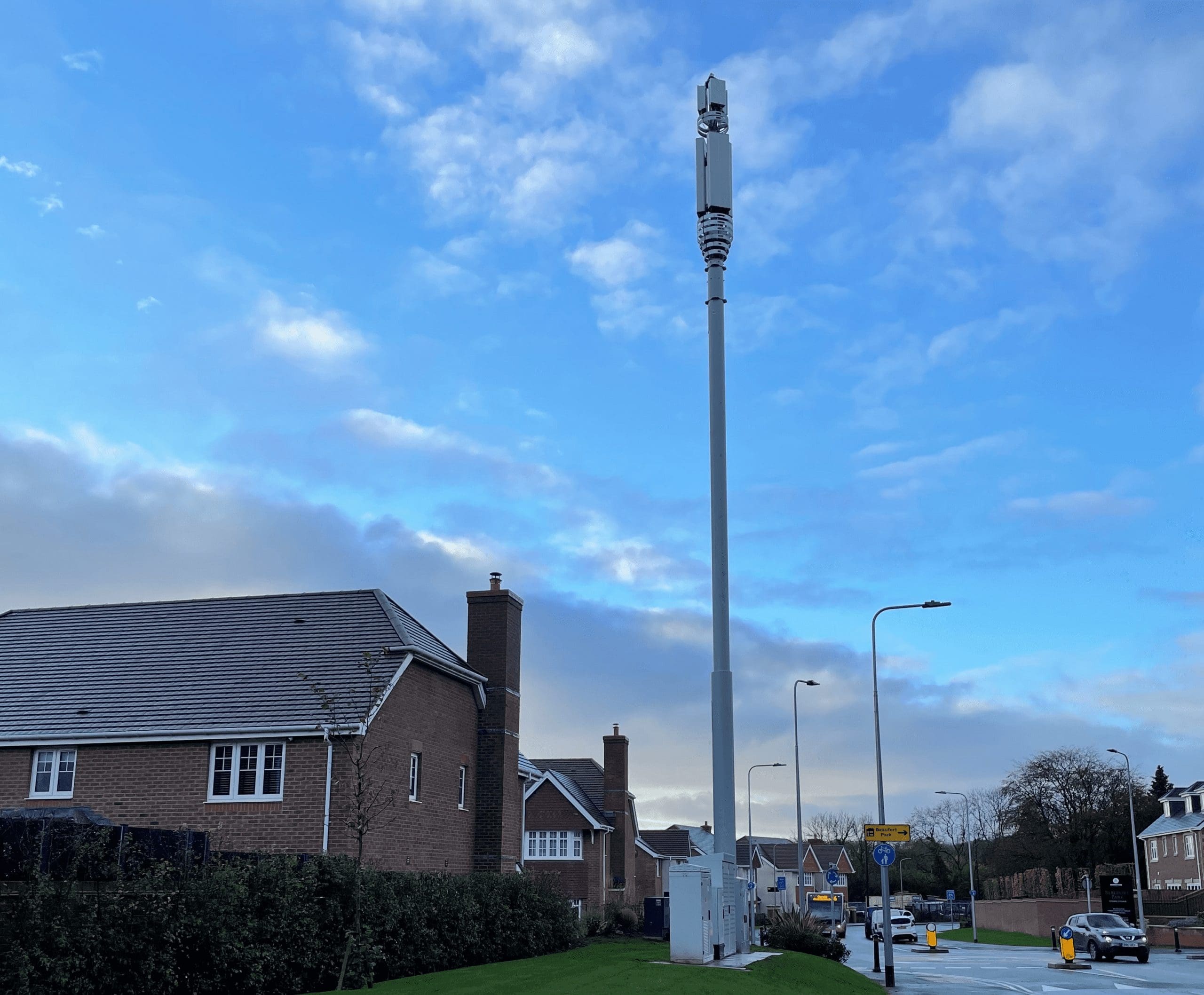 ‘Monstrous’ 5G tower causes fury amongst residents of leafy Cardiff suburb