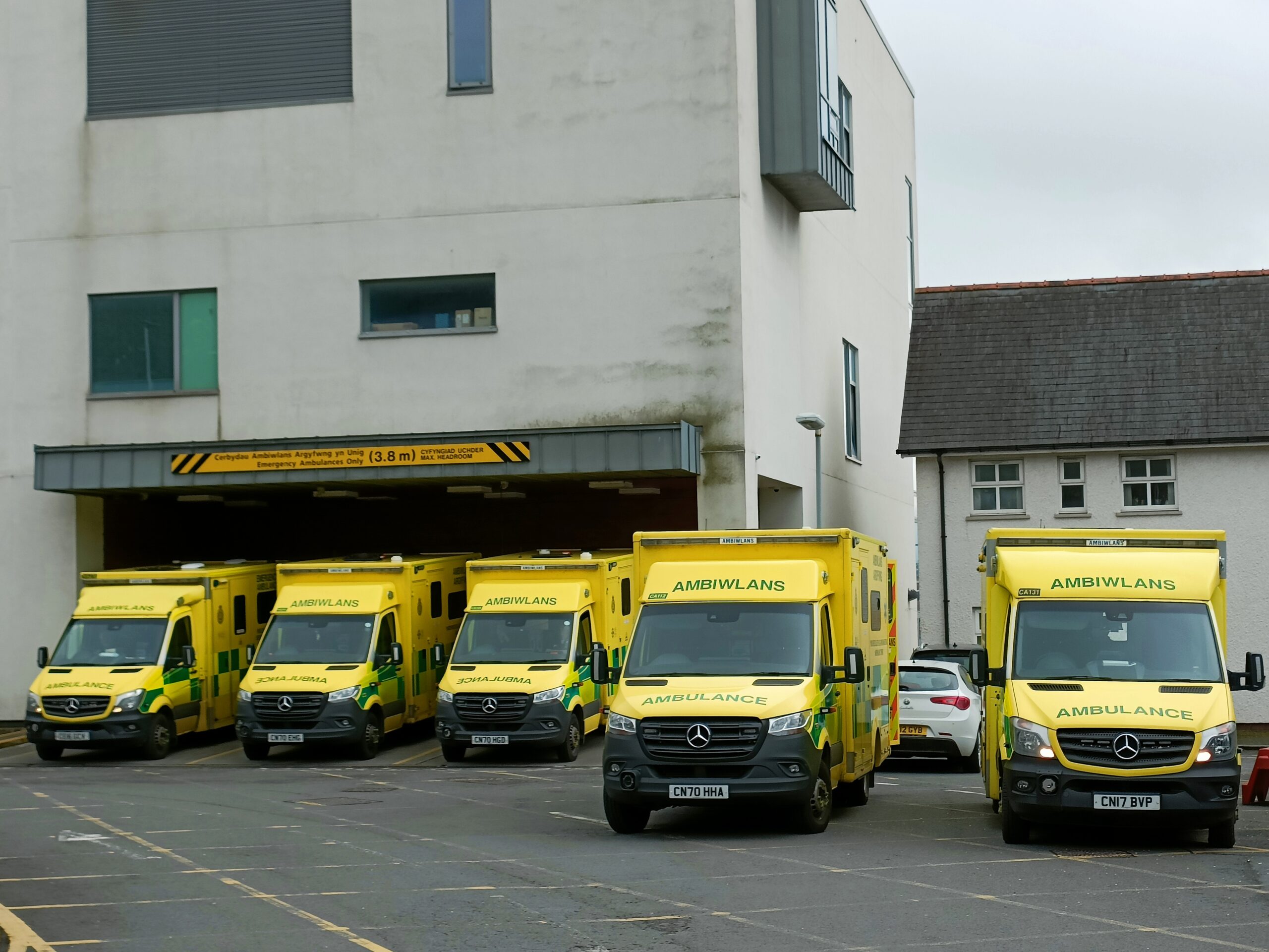 Welsh Ambulance response times dubbed ‘unacceptable and dangerous’ by Welsh Liberal Democrats