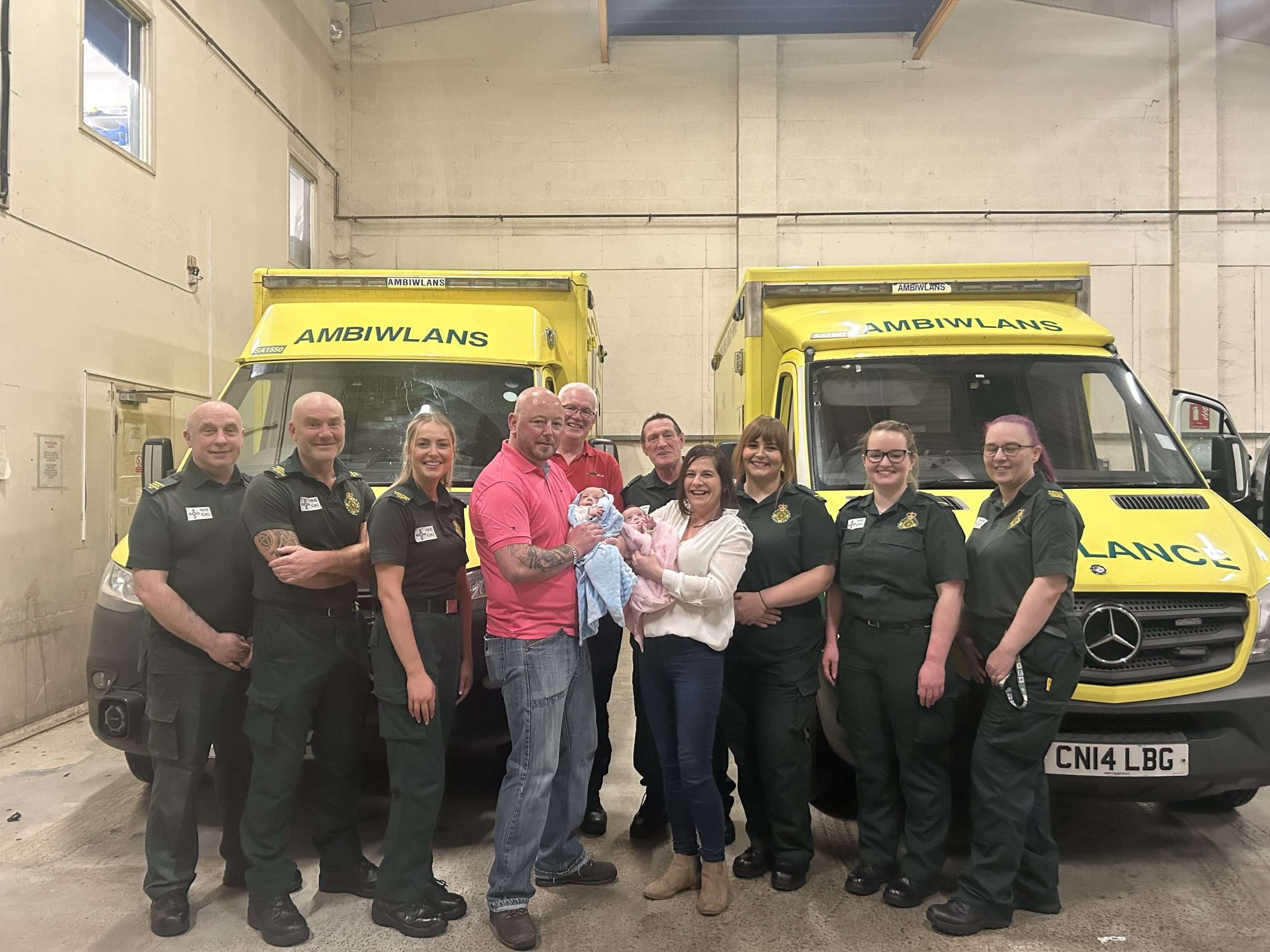 Emotional reunion for mother and premature twins with ambulance crew that supported them