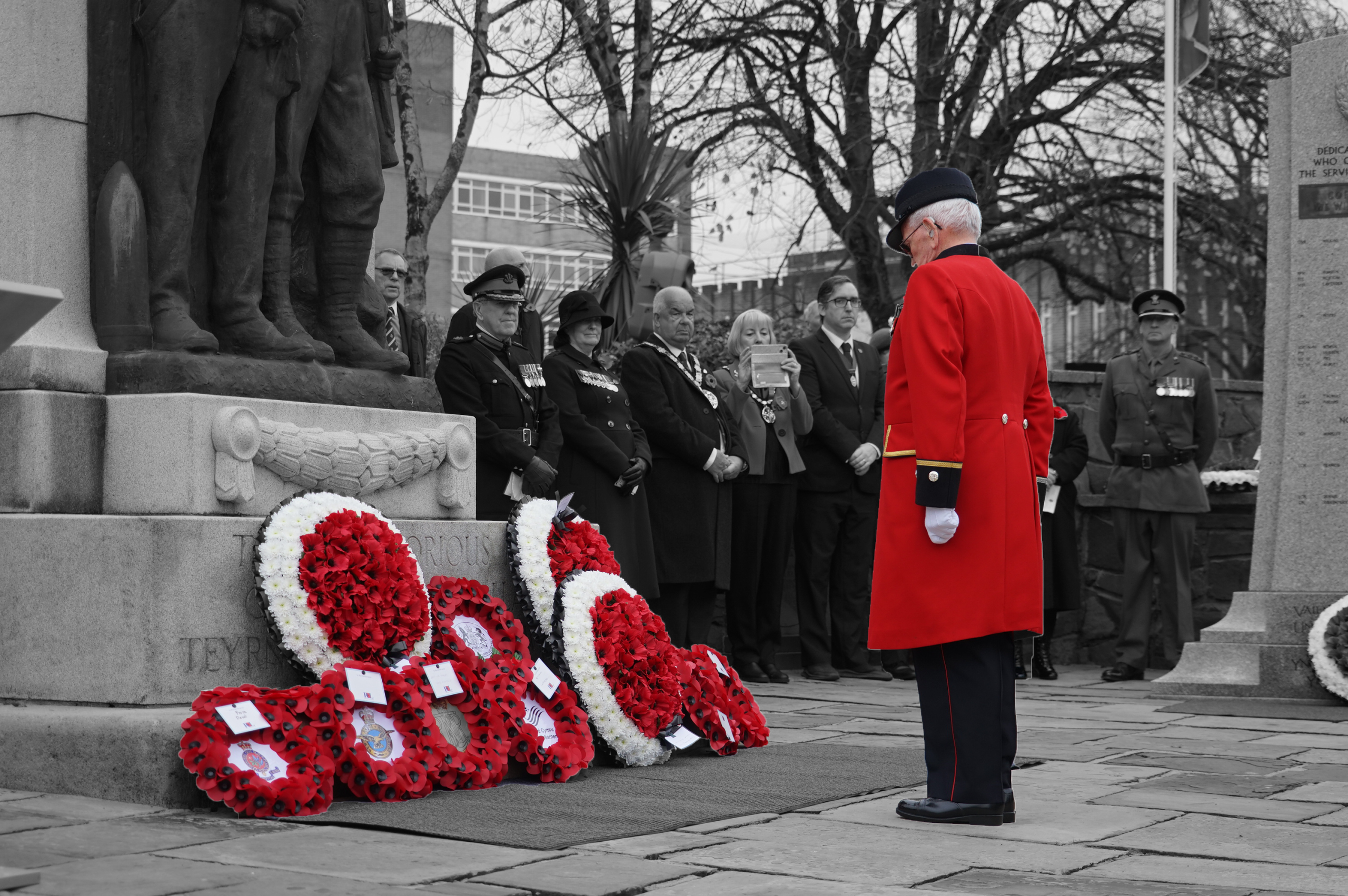 Access Row Over Llanelli Cenotaph Ramp