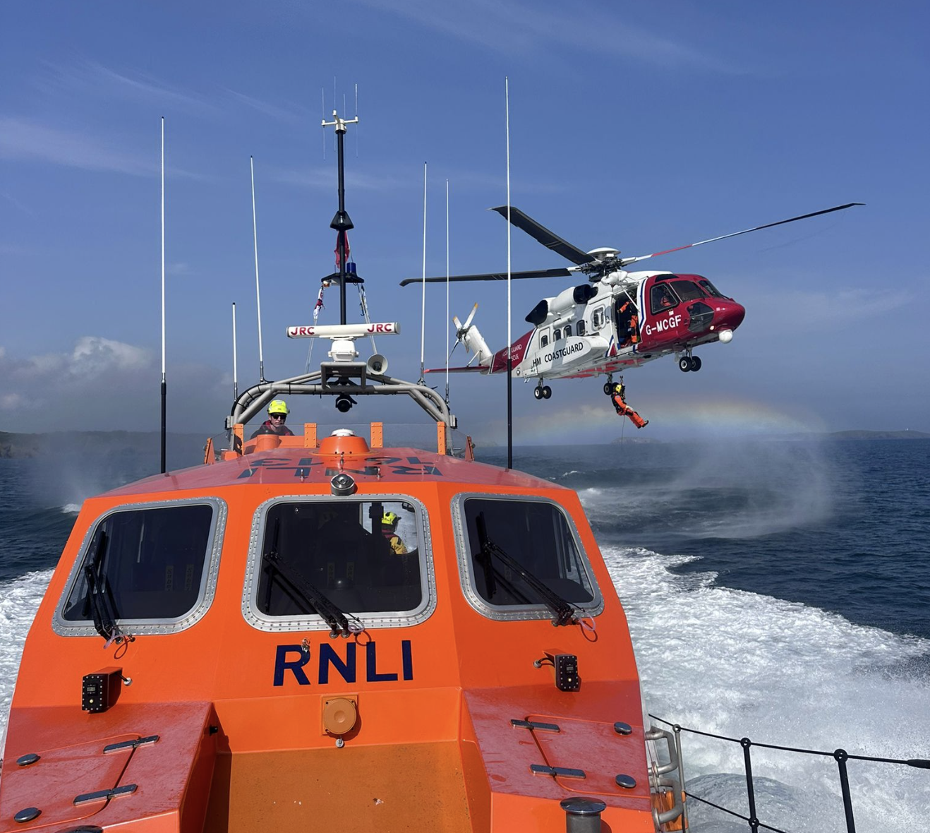 Child Rescued From Rocks in Multi-Agency Operation After Four Metre Fall Near Lydstep